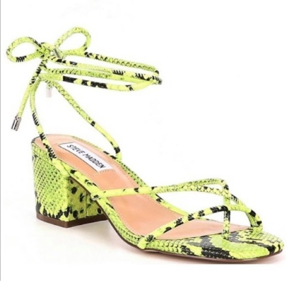 New STEVE MADDEN Impressed Strappy Snake Print Heeled Sandals Size 5.5M - Picture 1 of 7